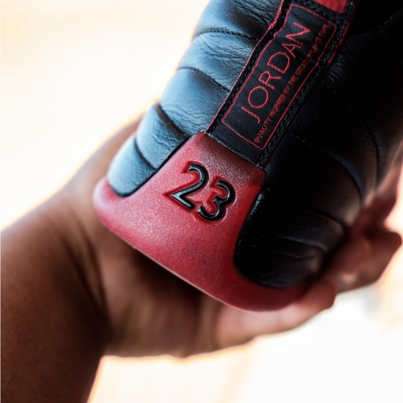 Jordan 12 Rétro flu game 2016 - Picture 14 of 16